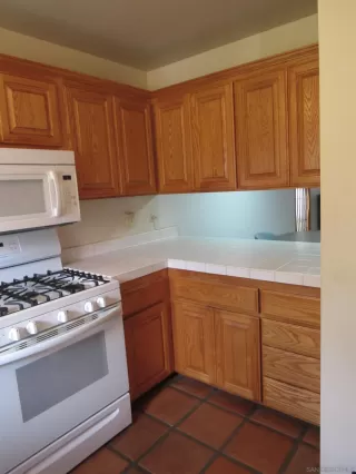 Photo #5: 230005378 Listing