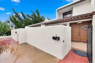 Photo #3: 230005386 Listing