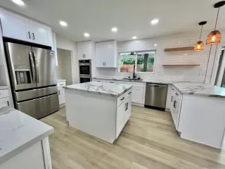 Photo #5: 230005400 Listing