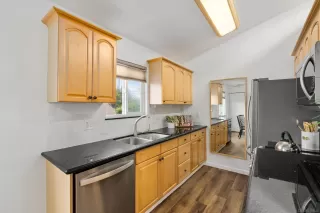 Photo #5: 230005408 Listing 