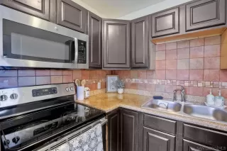 Photo #1: 230005445 Listing 