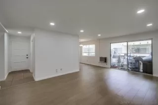 Photo #2: 230005464 Listing