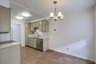 Photo #4: 230005464 Listing