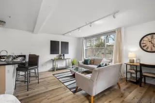 Photo #3: 230005503 Listing