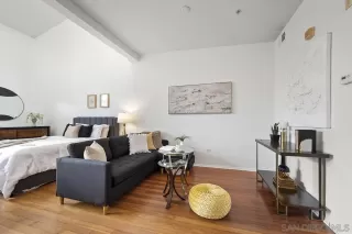 Photo #2: 230005505 Listing