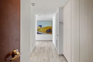 Photo #3: 230005555 Listing