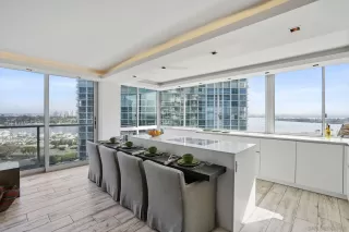 Photo #4: 230005555 Listing