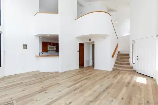 Photo #4: 230005580 Listing 