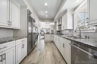 Photo #3: 230005659 Listing 