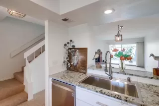 Photo #6: 230005699 Listing 