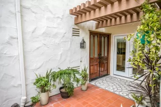 Photo #4: 230005750 Listing