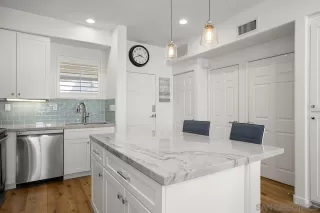 Photo #4: 230005759 Listing