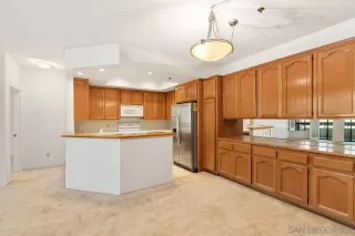 Photo #4: 230005766 Listing