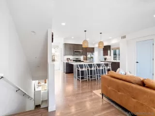 Photo #6: 230005838 Listing 