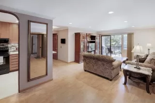 Photo #3: 230005840 Listing