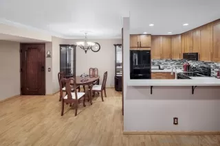 Photo #5: 230005840 Listing