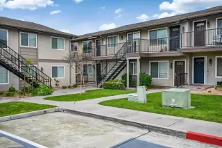 Photo #3: 230005853 Listing