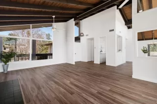 Photo #5: 230005855 Listing