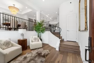 Photo #3: 230005857 Listing