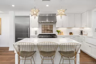 Photo #4: 230005857 Listing