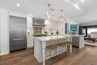 Photo #5: 230005857 Listing