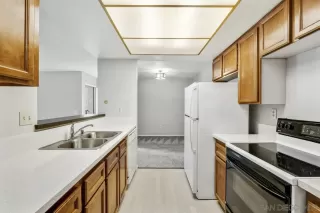 Photo #6: 230005866 Listing 