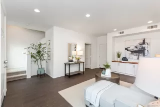 Photo #3: 230005904 Listing