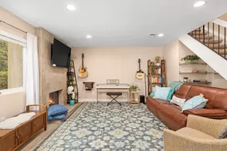 Photo #4: 230005925 Listing 