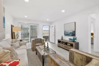 Photo #5: 230005985 Listing