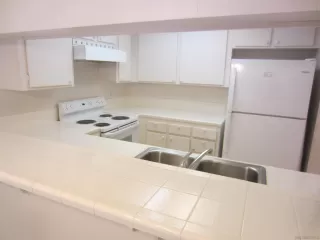 Photo #2: 230006018 Listing