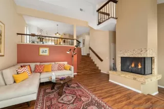 Photo #4: 230006030 Listing