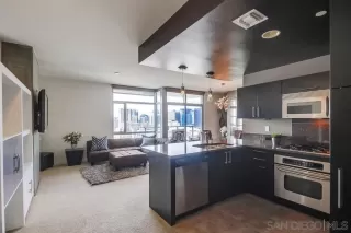 Photo #3: 230006062 Listing