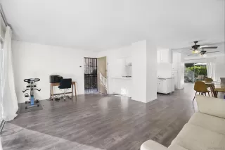 Photo #5: 230006079 Listing