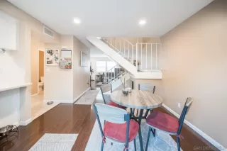 Photo #4: 230006112 Listing