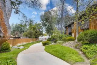 Photo #6: 230006159 Listing