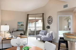 Photo #5: 230006175 Listing 