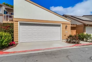 Photo #2: 230006179 Listing