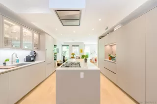 Photo #3: 230006234 Listing