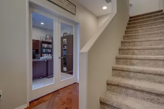 Photo #2: 230006237 Listing