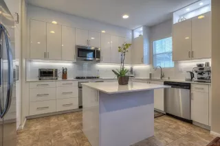 Photo #3: 230006237 Listing