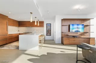 Photo #2: 230006296 Listing