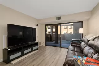 Photo #4: 230006304 Listing 