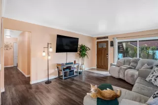 Photo #2: 230006306 Listing 