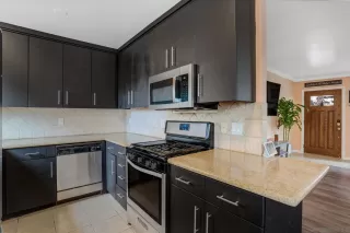 Photo #5: 230006306 Listing 