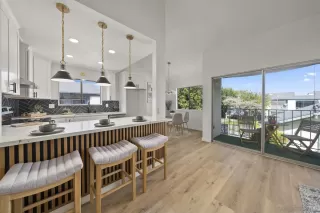 Photo #2: 230006360 Listing