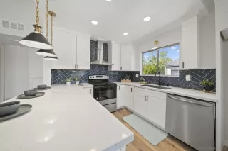 Photo #3: 230006360 Listing