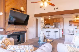 Photo #2: 230006365 Listing 