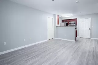 Photo #5: 230006389 Listing 