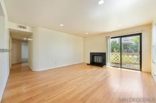 Photo #2: 230006443 Listing