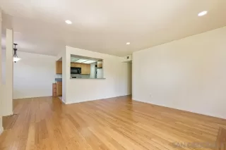 Photo #5: 230006443 Listing